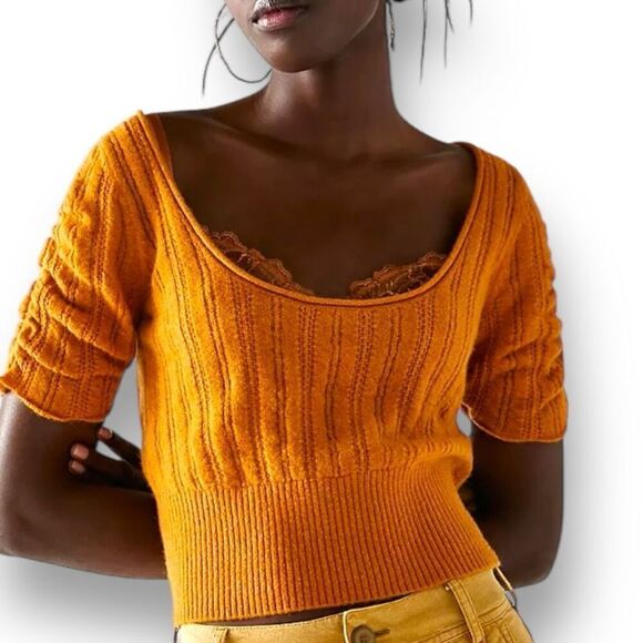 Free People Ava Cashmere Pullover Cropped Scoop Neck Short Sleeve Goldenrod Knit - Picture 1 of 11
